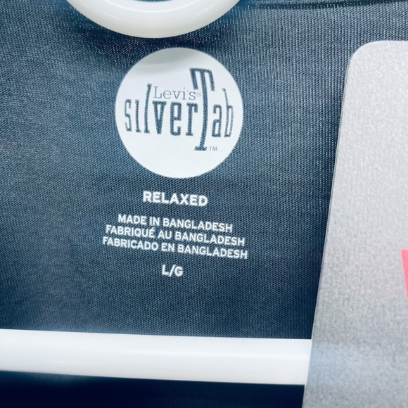 Levi’s Silvertab Men’s Relaxed Pinball Black T-Shirt Size L New - Picture 4 of 9